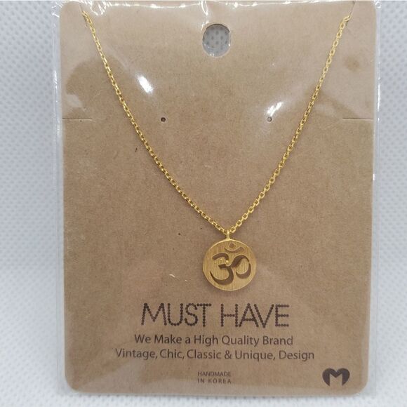 NWT Must Have Dainty Gold Om Necklace - Picture 3 of 3